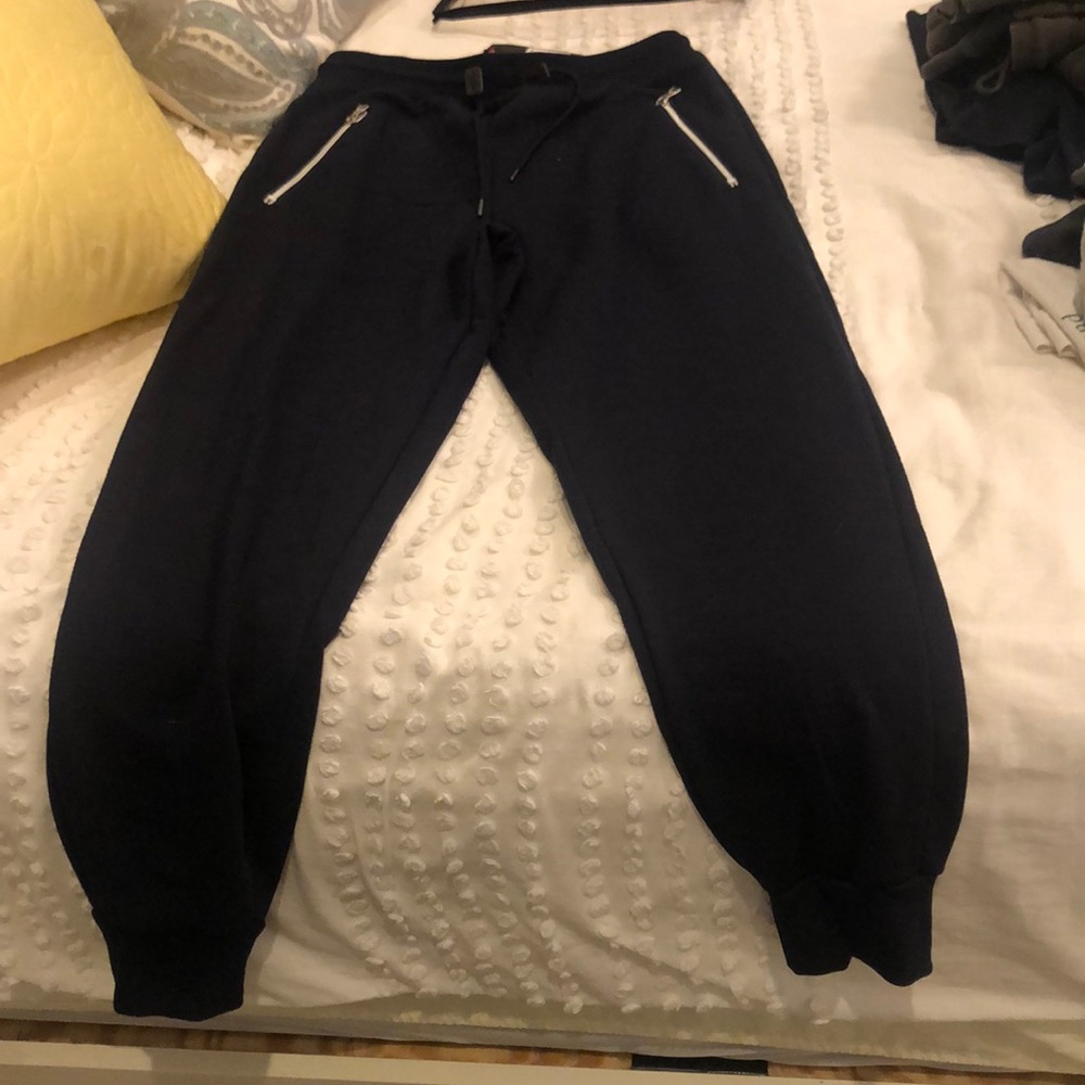 Men’s joggers NWT. NAVY